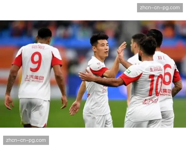 【2026年4月中超联赛·赛中·消息雨战!深圳队与青岛西海岸的比赛在雨中进行 【2026年4月中超联赛·赛中·消息雨战!深圳队与青岛西海岸的比赛在雨中进行